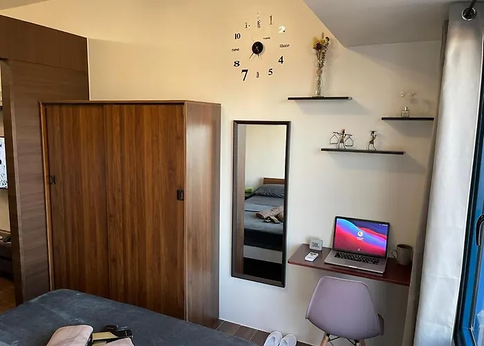 Amazing View Makati Elegant Flat 400Mb Internet